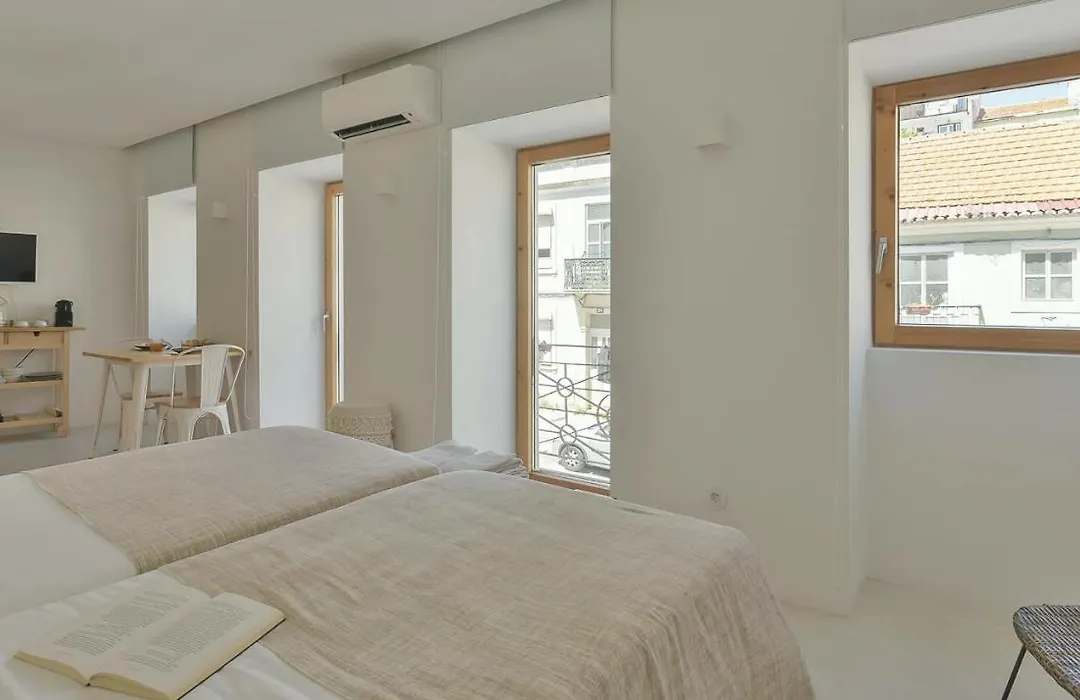 Cozy Lisbon Graca-1